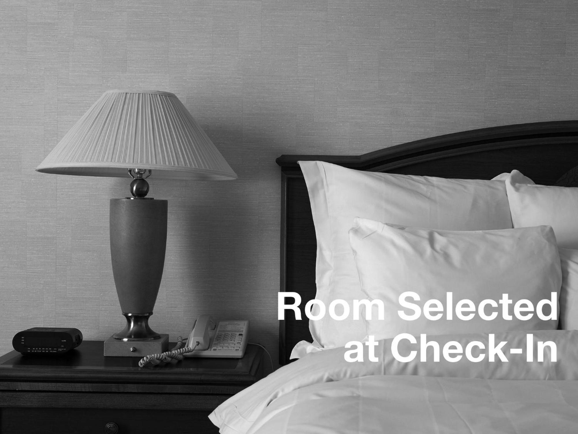 Waters Edge Hotel Tiburon Room photo