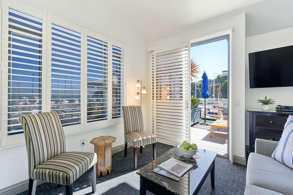 Waters Edge Hotel Tiburon Room photo