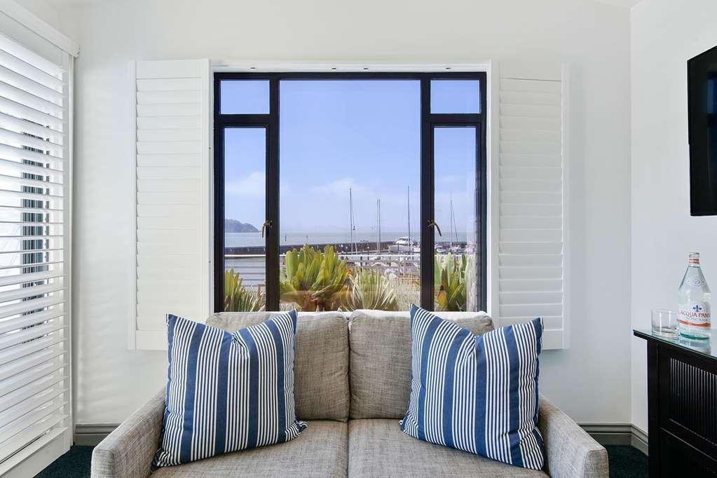 Waters Edge Hotel Tiburon Room photo