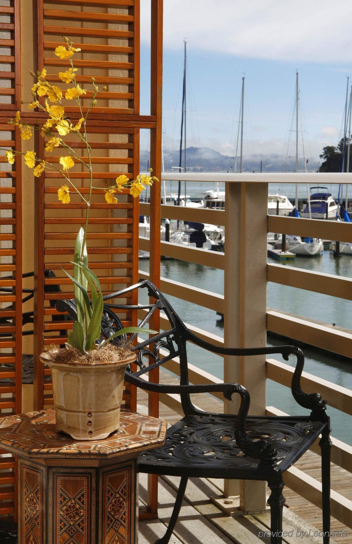 Waters Edge Hotel Tiburon Room photo